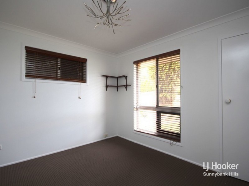 40 Estramina Road, Regents Park QLD 4118