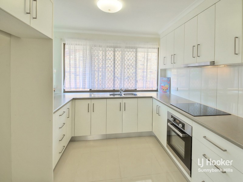 144 Pinelands Road, Sunnybank Hills QLD 4109