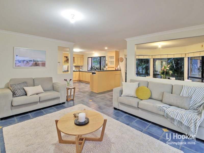 9 Autumn Close, Calamvale QLD 4116