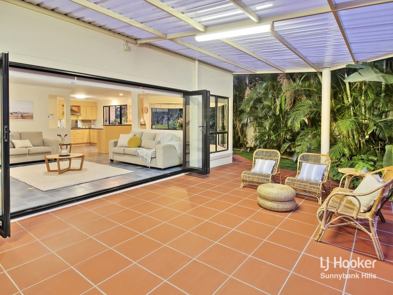 9 Autumn Close, Calamvale QLD 4116