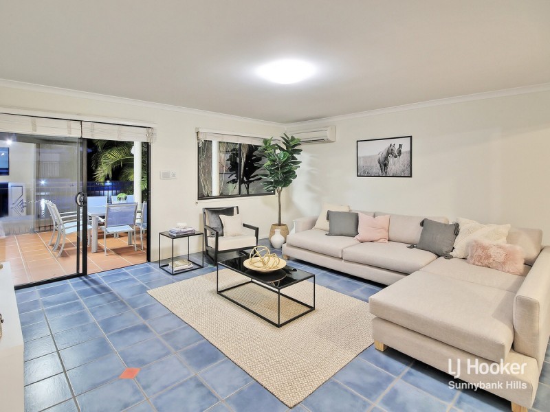 9 Autumn Close, Calamvale QLD 4116