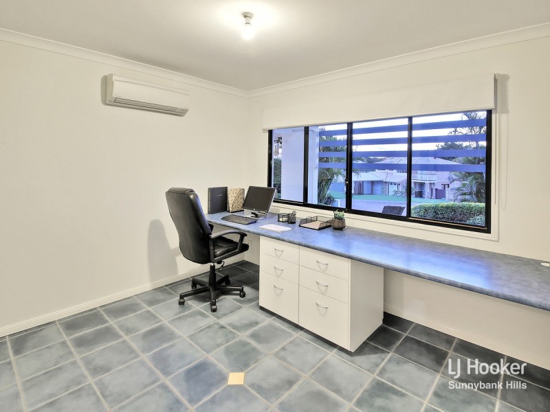 9 Autumn Close, Calamvale QLD 4116