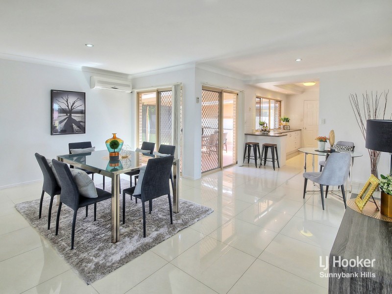 4 Glenlee Place, Parkinson QLD 4115