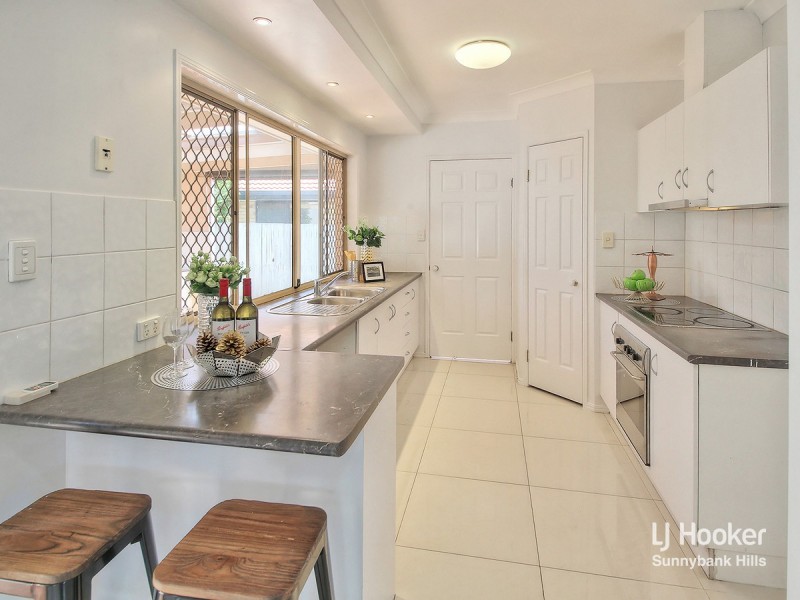 4 Glenlee Place, Parkinson QLD 4115