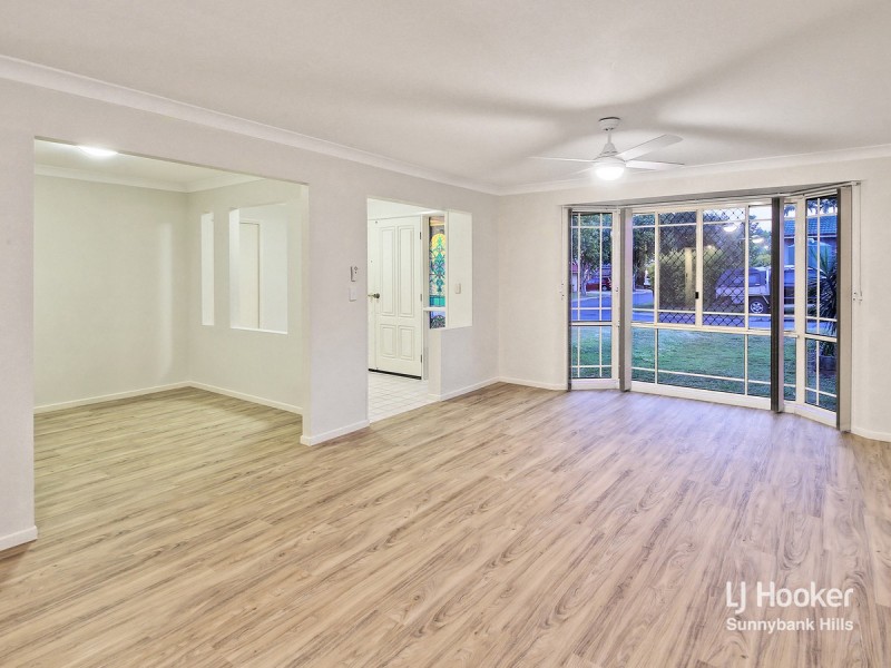 26 Greenlaw Place, Eight Mile Plains QLD 4113