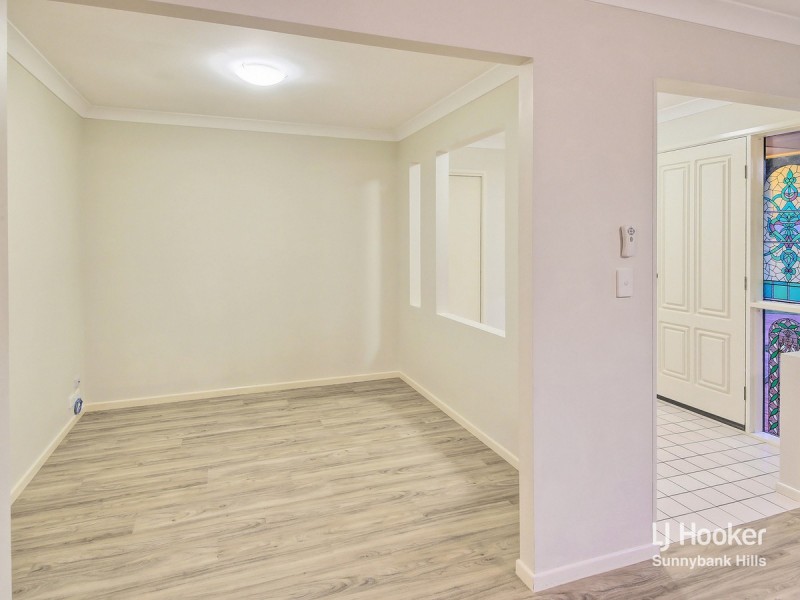 26 Greenlaw Place, Eight Mile Plains QLD 4113