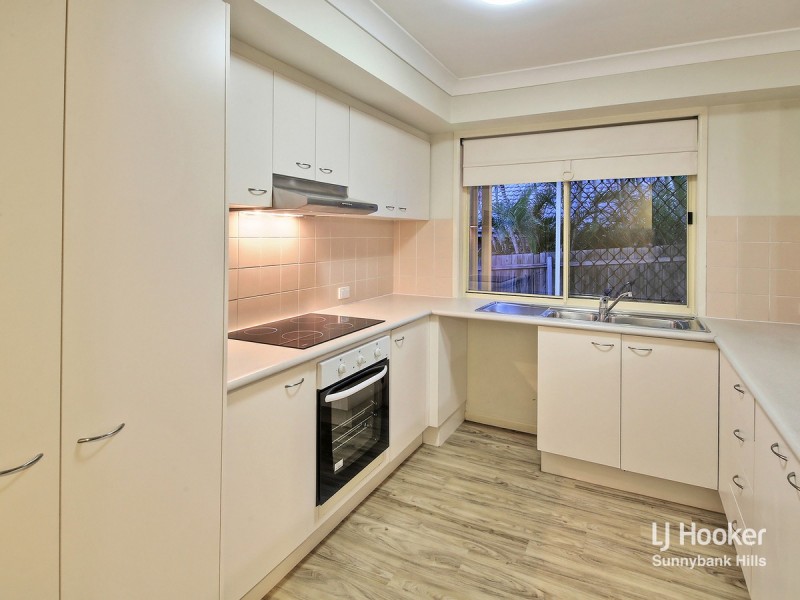 26 Greenlaw Place, Eight Mile Plains QLD 4113