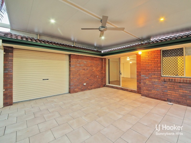 26 Greenlaw Place, Eight Mile Plains QLD 4113
