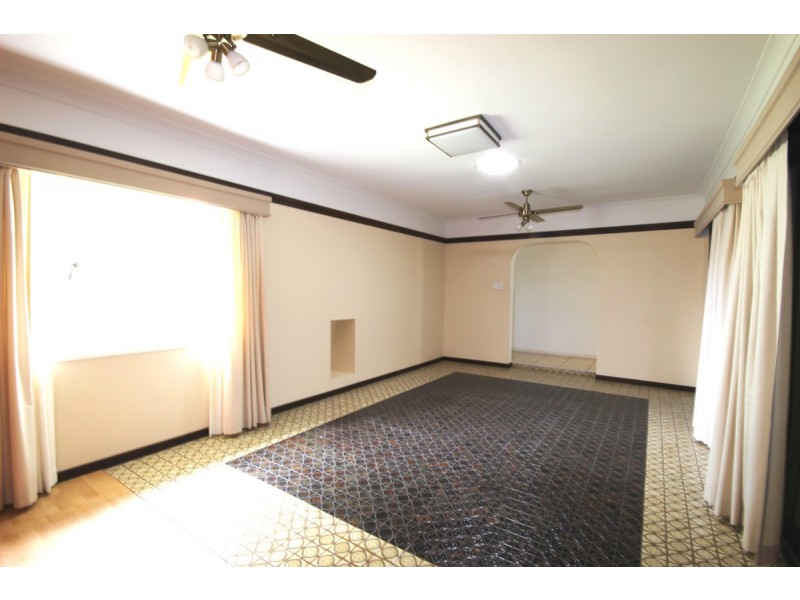 100 Bolton Street, Eight Mile Plains QLD 4113