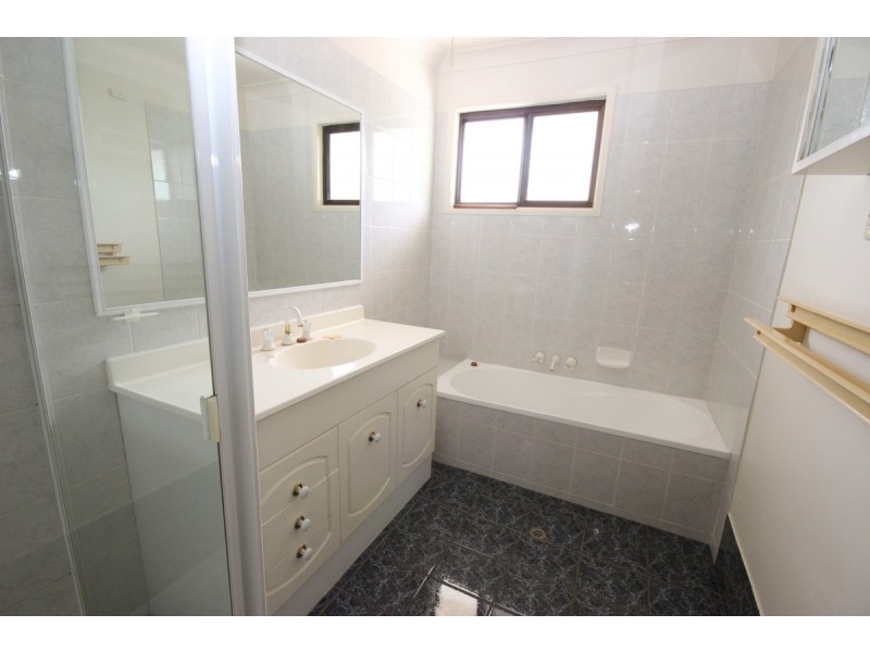 100 Bolton Street, Eight Mile Plains QLD 4113