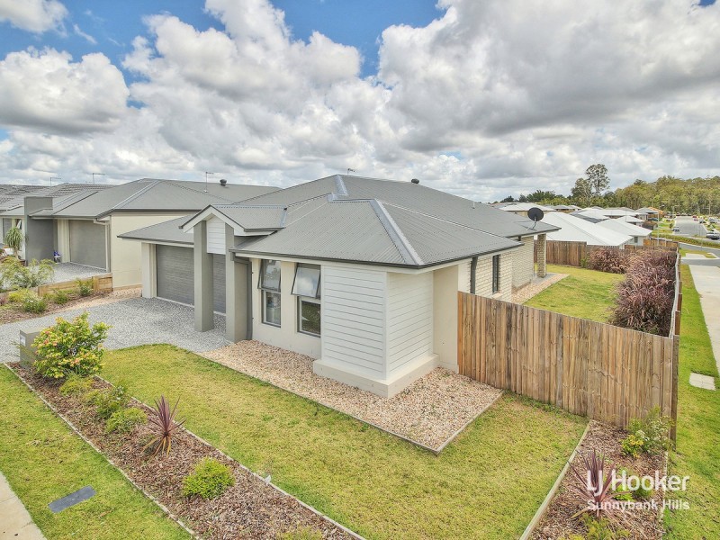 42 Mount Mee Street, Park Ridge QLD 4125