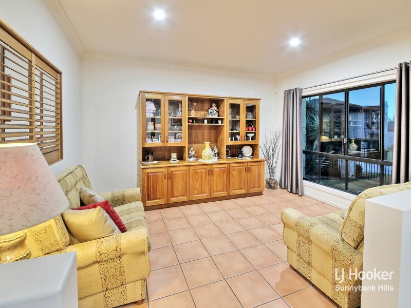 24 Finke Close, Parkinson QLD 4115