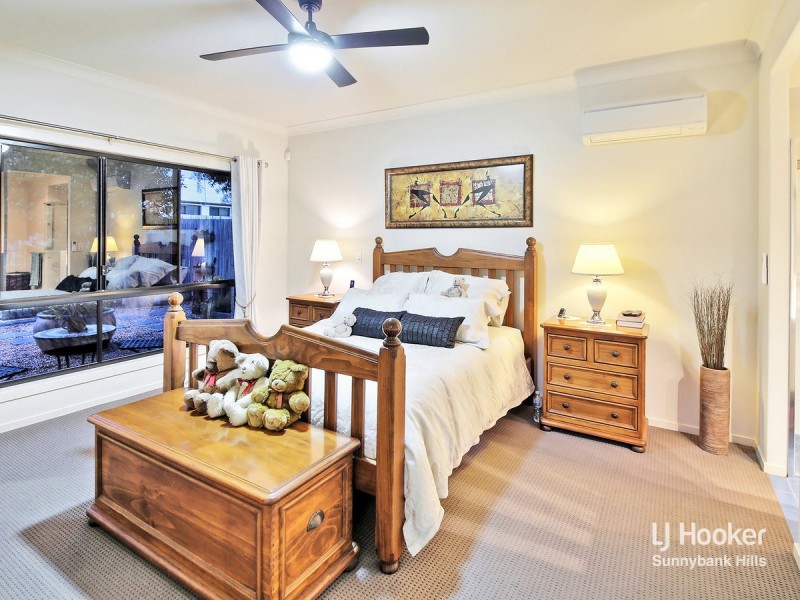 24 Finke Close, Parkinson QLD 4115