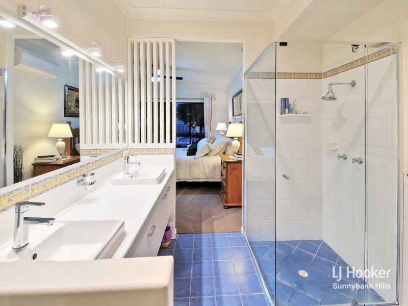 24 Finke Close, Parkinson QLD 4115