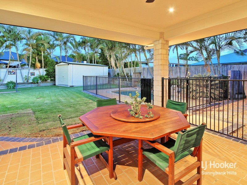 24 Finke Close, Parkinson QLD 4115