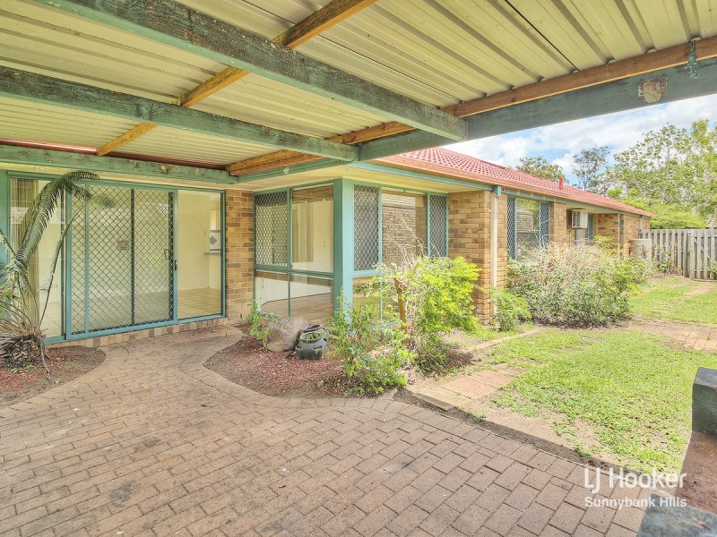 8 Benbek Circuit, Sunnybank Hills QLD 4109