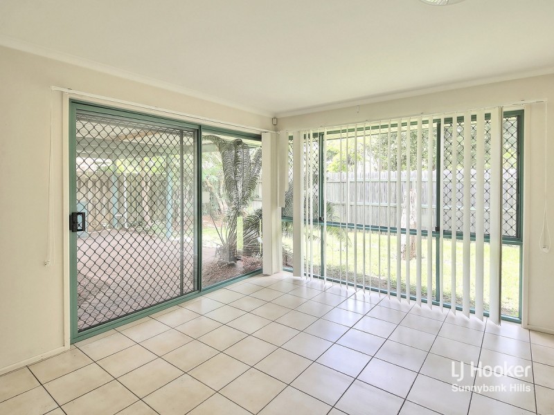 8 Benbek Circuit, Sunnybank Hills QLD 4109