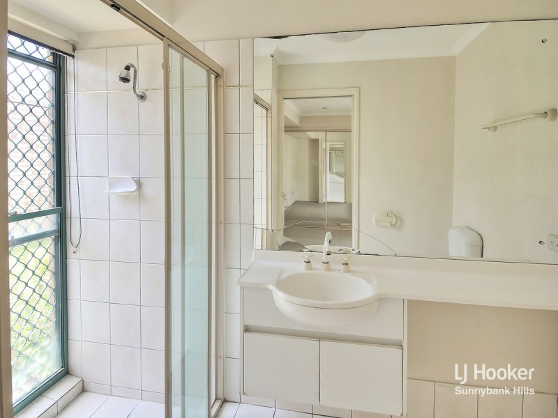 8 Benbek Circuit, Sunnybank Hills QLD 4109