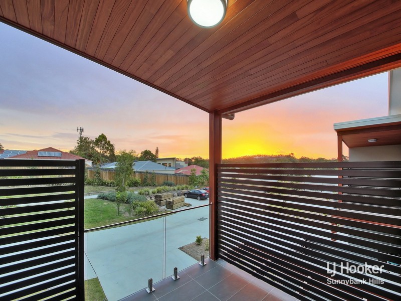 18/819 Creek Road, Carindale QLD 4152