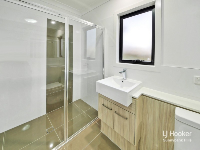 18/819 Creek Road, Carindale QLD 4152