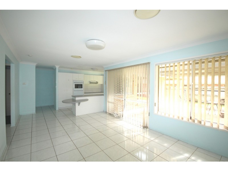 212 Pinelands Road, Sunnybank Hills QLD 4109