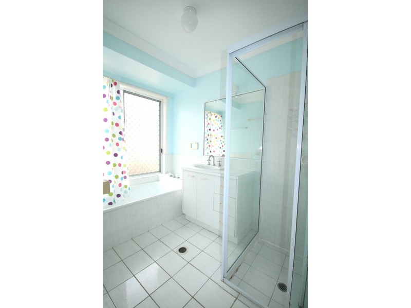 212 Pinelands Road, Sunnybank Hills QLD 4109