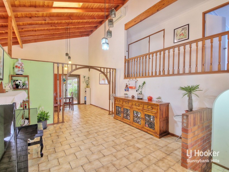 8 Seafern Street, Sunnybank Hills QLD 4109