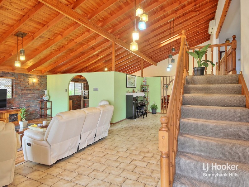 8 Seafern Street, Sunnybank Hills QLD 4109