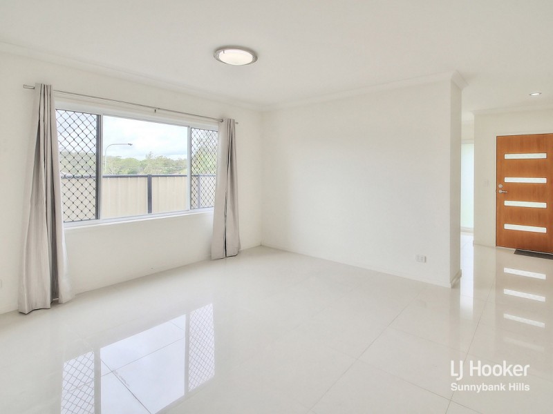 21 Taylor Place, Mackenzie QLD 4156