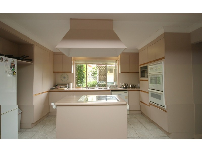 19 Maywood Crescent, Calamvale QLD 4116