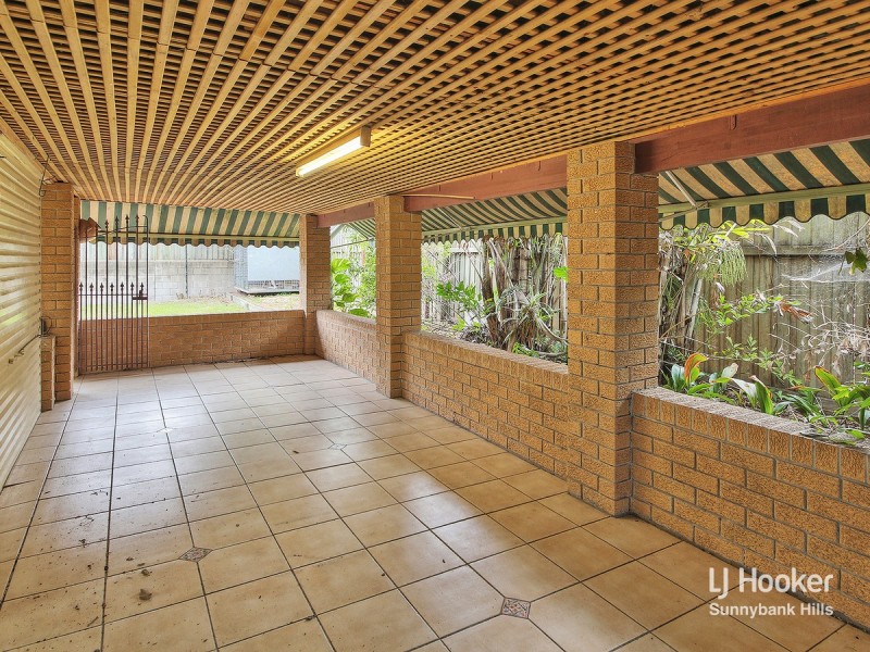 52 Grout Street, Macgregor QLD 4109