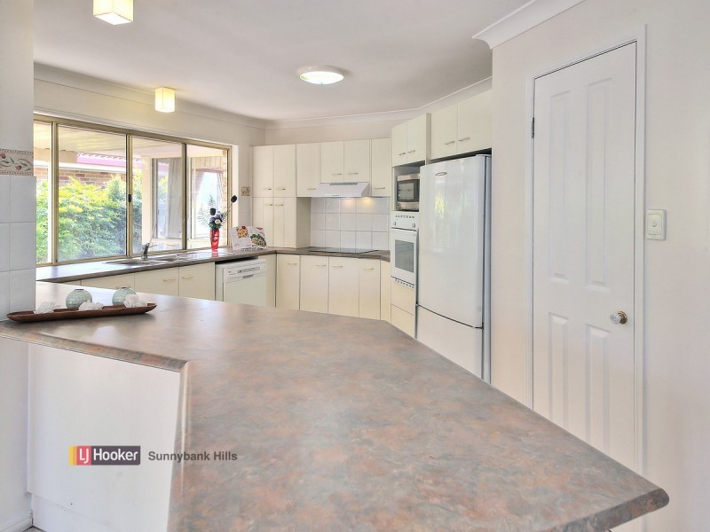 1 Chestnut Place, Calamvale QLD 4116