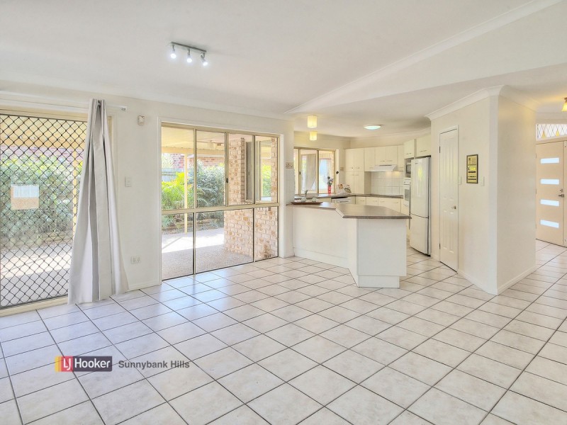 1 Chestnut Place, Calamvale QLD 4116