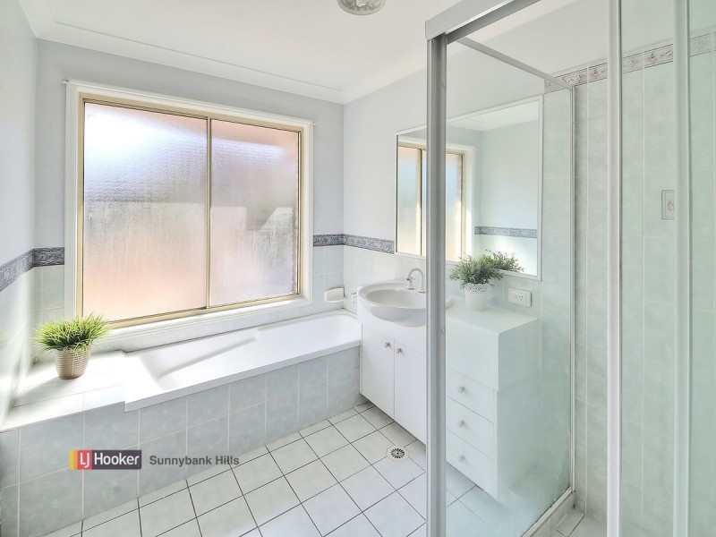 1 Chestnut Place, Calamvale QLD 4116