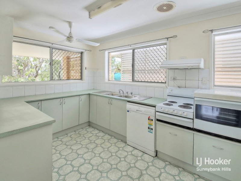 125 Granadilla Street, Macgregor QLD 4109