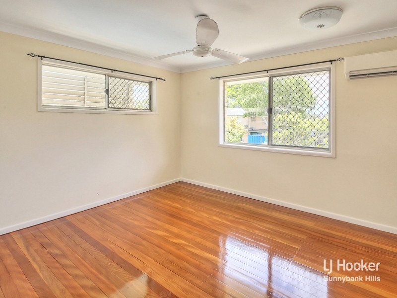 125 Granadilla Street, Macgregor QLD 4109