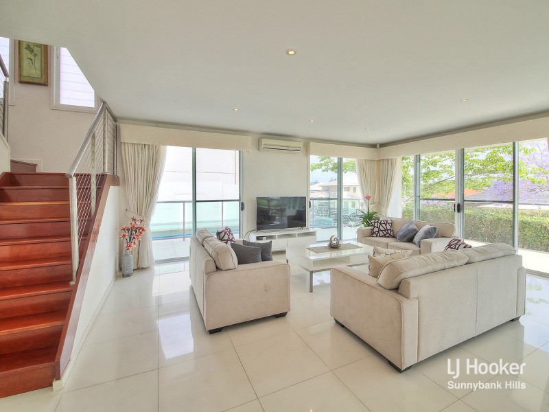 8 Silverbirch Close, Eight Mile Plains QLD 4113