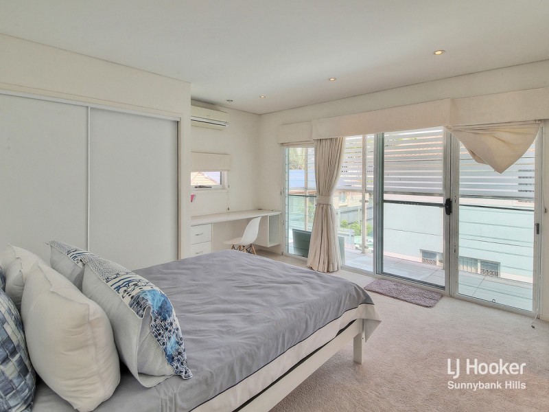 8 Silverbirch Close, Eight Mile Plains QLD 4113