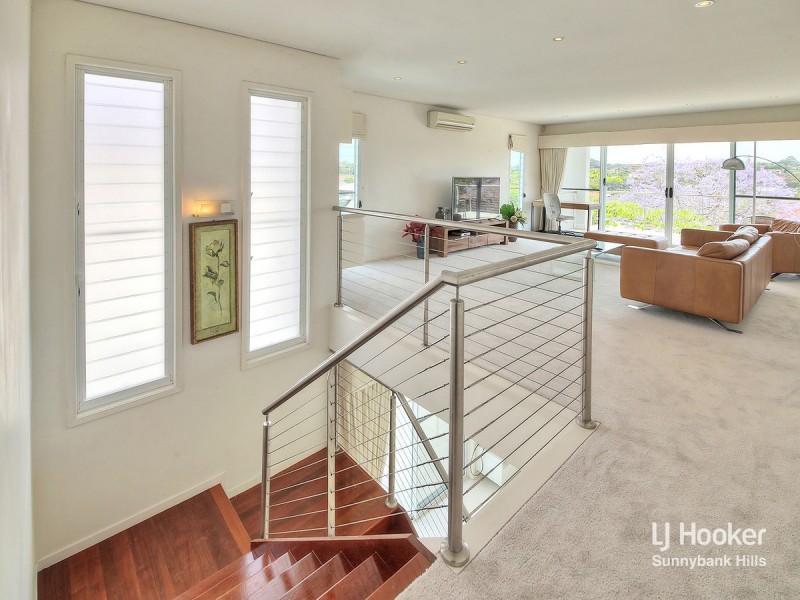 8 Silverbirch Close, Eight Mile Plains QLD 4113