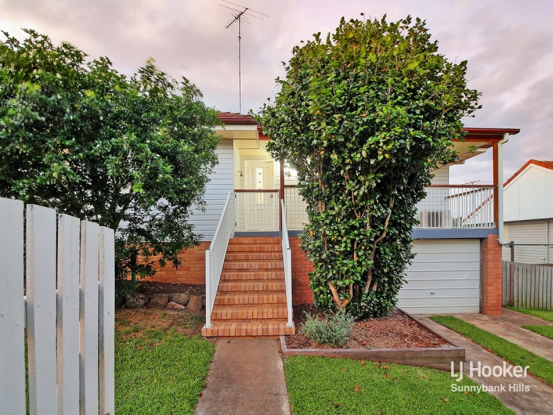 162 Nursery Road, Holland Park West QLD 4121