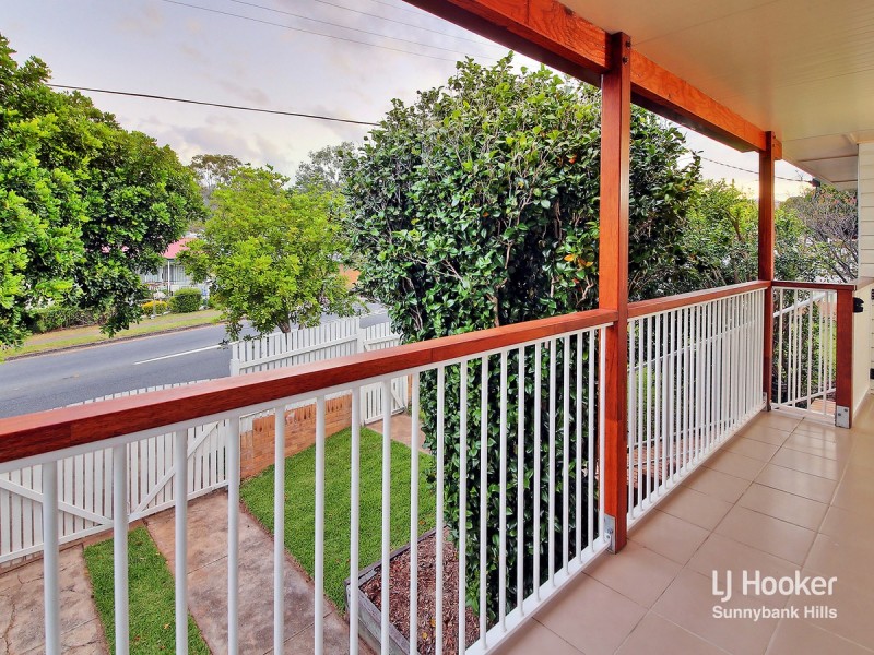 162 Nursery Road, Holland Park West QLD 4121