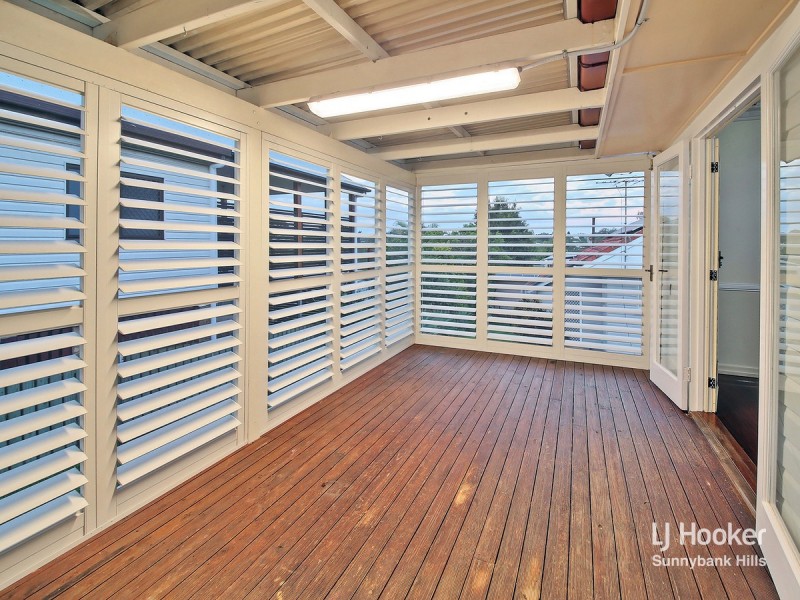 162 Nursery Road, Holland Park West QLD 4121