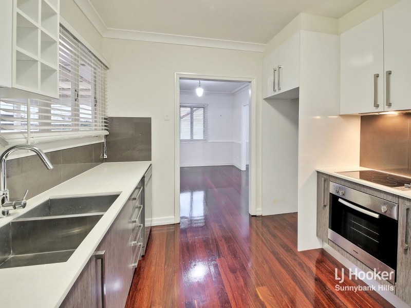 162 Nursery Road, Holland Park West QLD 4121