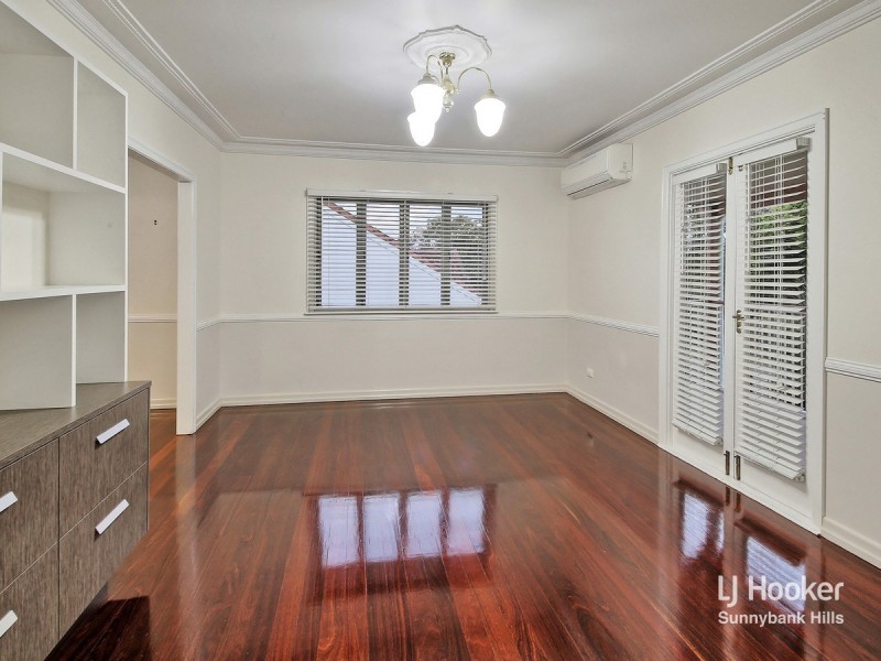 162 Nursery Road, Holland Park West QLD 4121