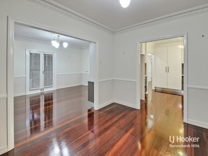 162 Nursery Road, Holland Park West QLD 4121