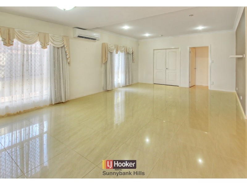 11 Silverbirch Close, Eight Mile Plains QLD 4113