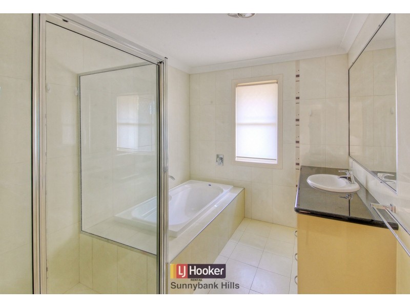 11 Silverbirch Close, Eight Mile Plains QLD 4113