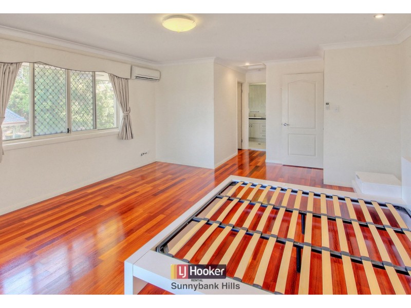 11 Silverbirch Close, Eight Mile Plains QLD 4113