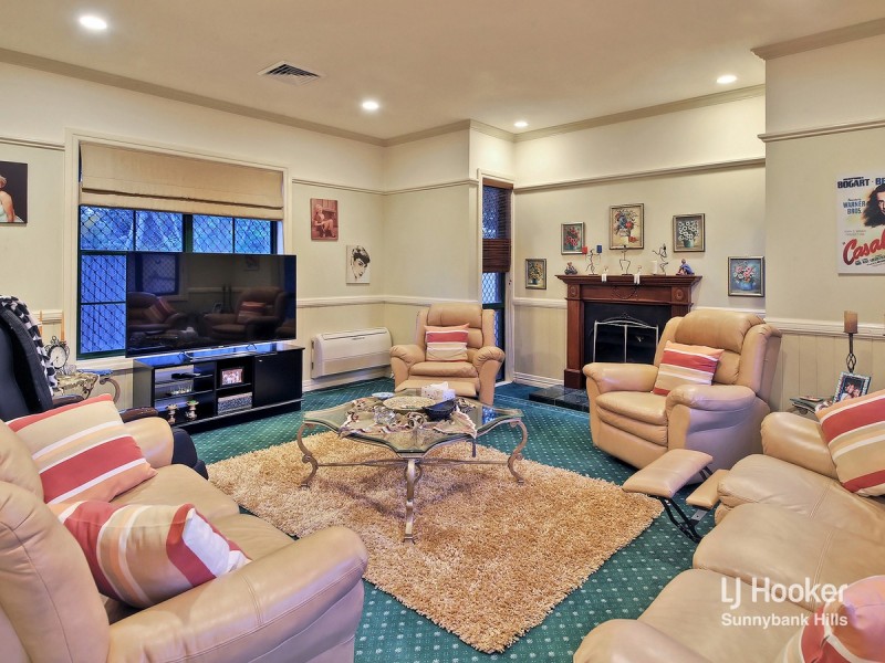 3 Garrick Place, Macgregor QLD 4109