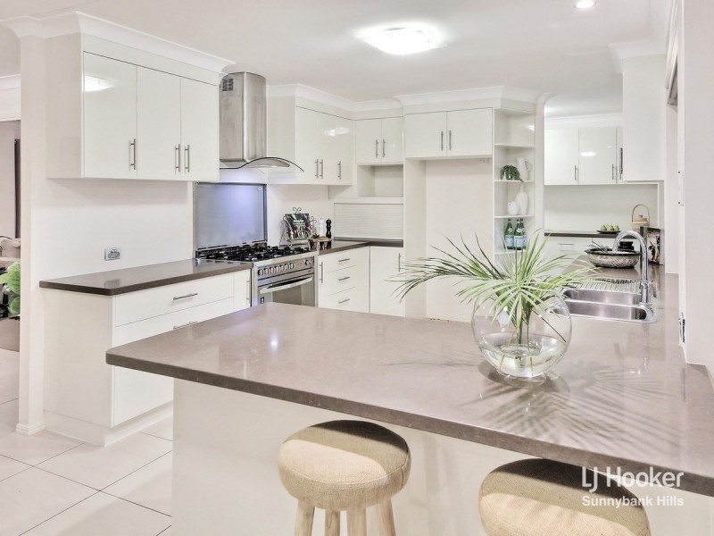 82 Kavanagh Road, Wishart QLD 4122